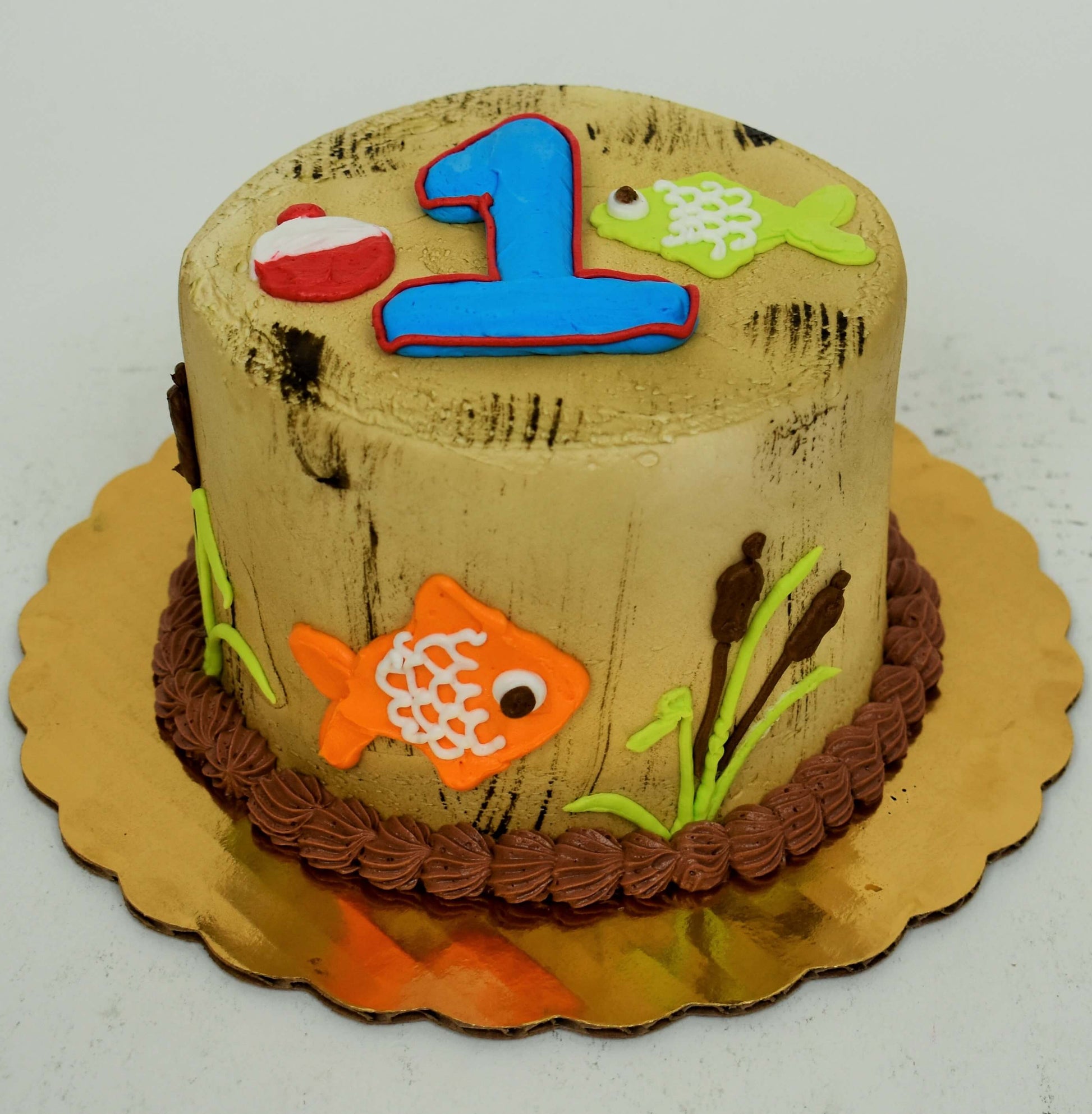 McArthur's Bakery Custom Cake With Fish Swimming Underwater